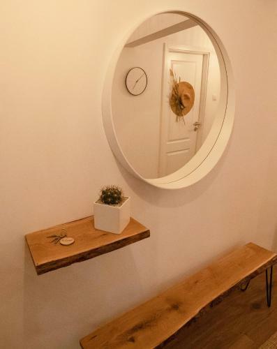 The Retreat - Heartwarming Fireplace 3-room Apartment