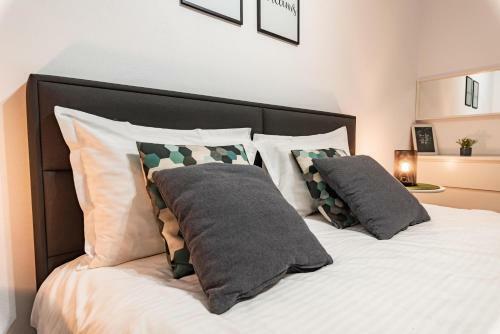 Green Apartment Coresi