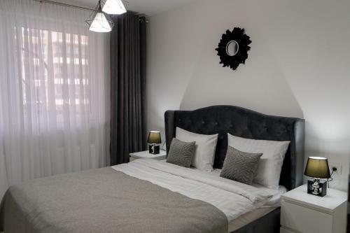 Plaza Apartments