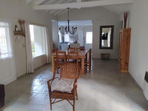 Pinamar Norte Casa Aquiles 8 Pax