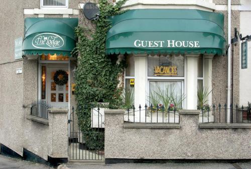 Hostal The Lodge