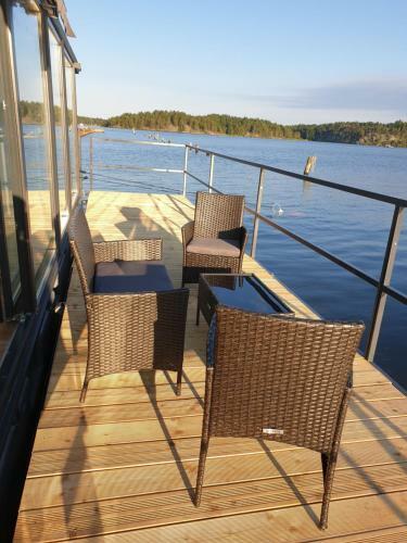 Schwimmendes Haus, Freier Blick Aufs Tolle Wasser