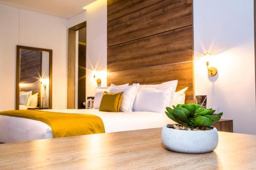 Hotel Pance 122