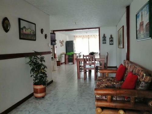 Hostal Mauvelo's Hostel