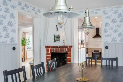Large Vacationhome With A Modern Design