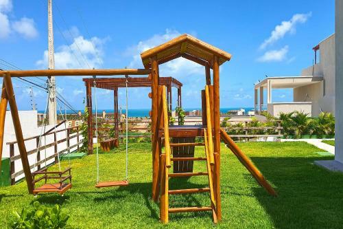 Excelente Tr�plex Em Porto Das Dunas Por Carpediem