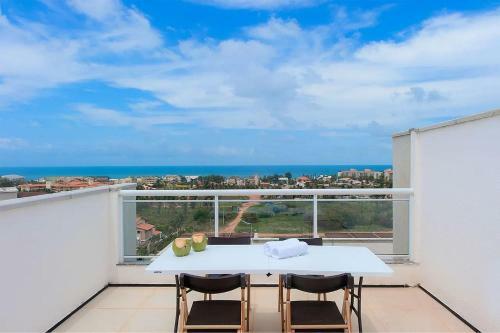 Excelente Tr�plex Em Porto Das Dunas Por Carpediem