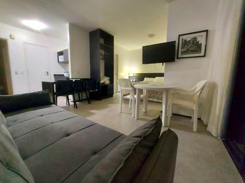 Apartamento de 3 Quartos No Aquaville Pe Na Areia