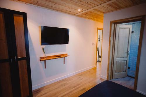 Treeline Cabins