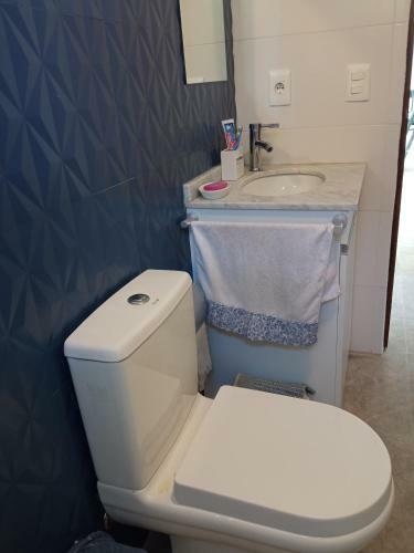 Casa Las Toscas 4 Dorm. 2 Ba�os, Fondo, Parrillero