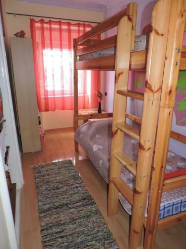 Bed & Breakfast Liza Panzio