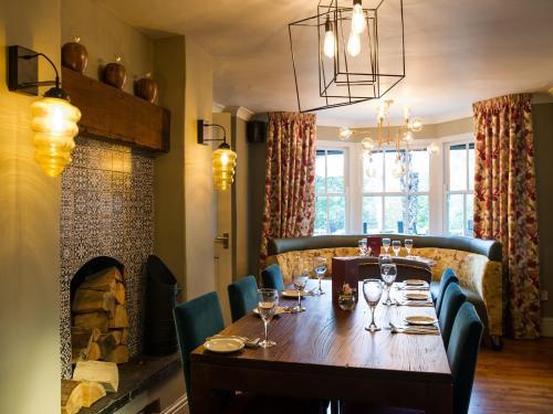 Innkeeper's Lodge Godalming