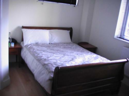 Hostal Godalming Hotel