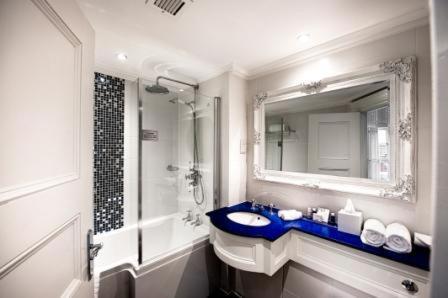 Greenwoods Hotel & Spa