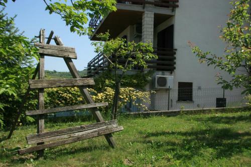 Apartma Tul