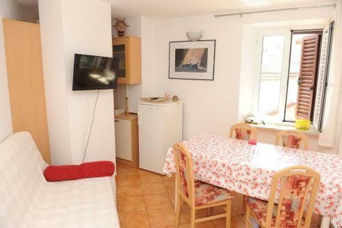 Apartma Lavela