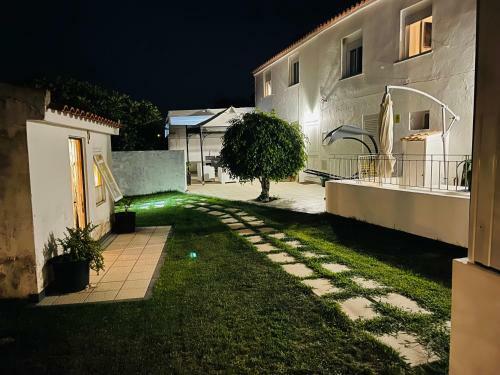 Hostal Kerart House