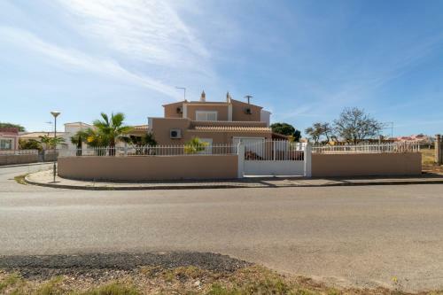 Villa Ribeiro