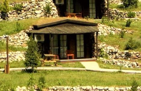 Milyos Hobbit Hotel