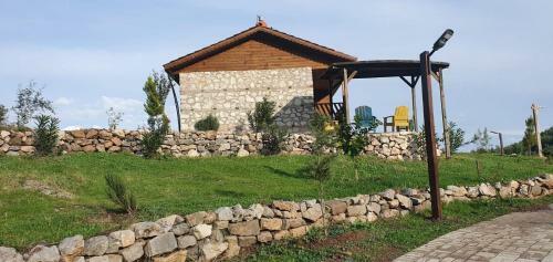 Milyos Hobbit Hotel