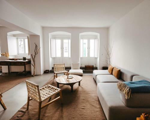 Hostal Casas Caiadas | Open House
