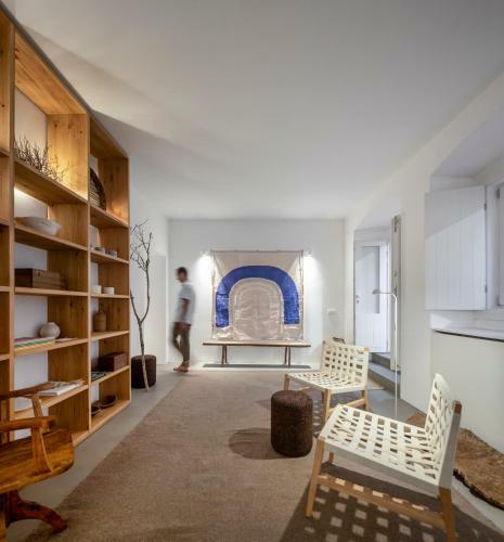 Hostal Casas Caiadas | Open House