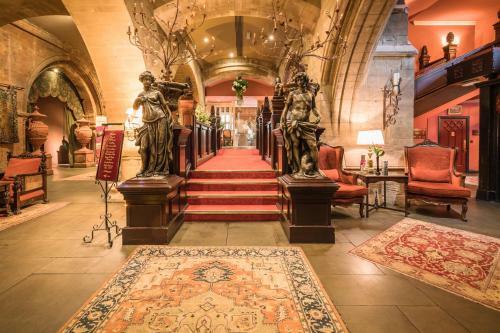 Coombe Abbey Hotel