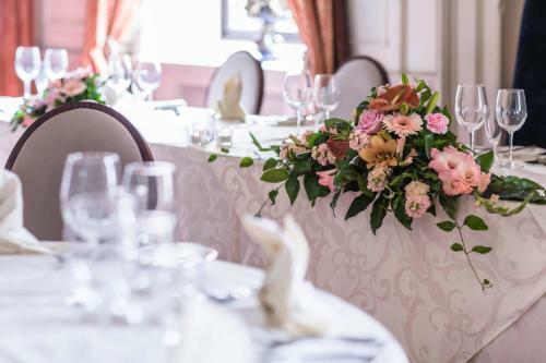 Coombe Abbey Hotel