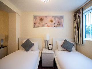 Hostal Dakota Guest House