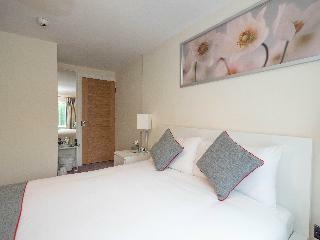 Hostal Dakota Guest House