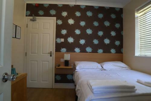 Hostal Debden Guest House