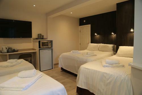 Hostal Debden Guest House