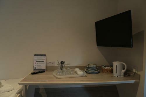 Hostal Debden Guest House
