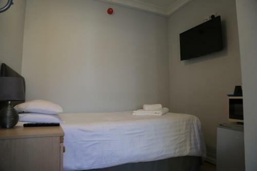 Hostal Debden Guest House
