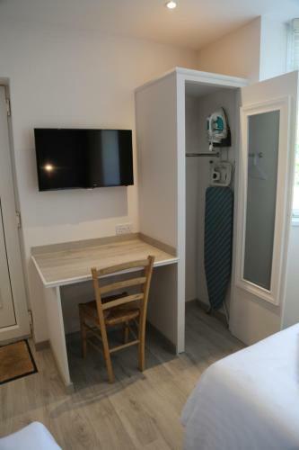 Hostal Debden Guest House