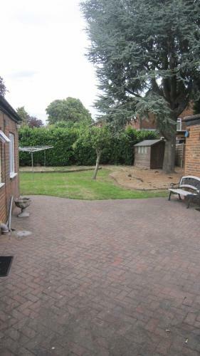 Hostal Debden Guest House