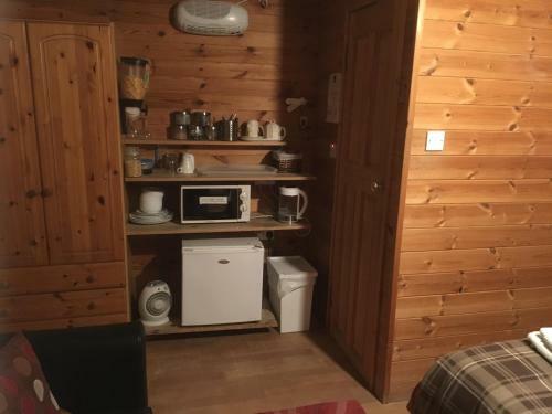 Hostal Waterside Bed And Breakfast
