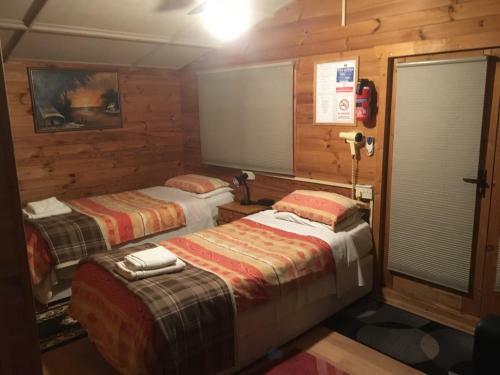 Hostal Waterside Bed And Breakfast
