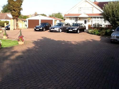 Hostal Waterside Bed And Breakfast