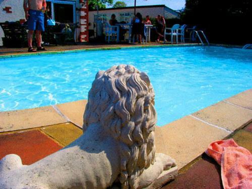 Hostal Waterside Bed And Breakfast