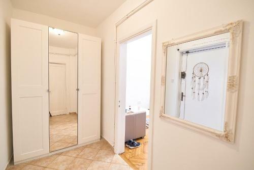 Bucharest City Center (Cismigiu Park) Apartment
