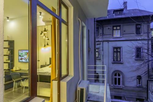 Apartamento Ch�teau: Upscale Suites In Bucharest's Historical Center!