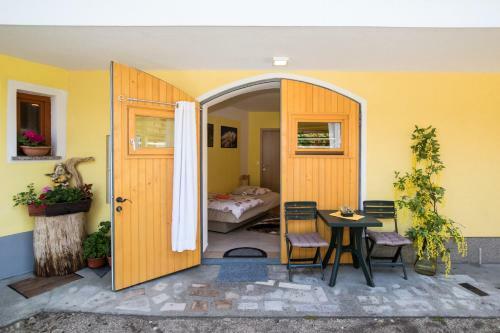 Agroturismo Farmhouse Pri Miklavu