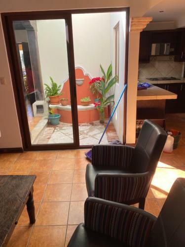 Apartamento Suite Don Pedro: Hermoso Loft Con Parqueo Gratis!