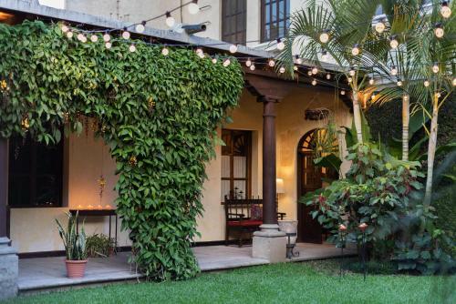 Casa Noble Hotel