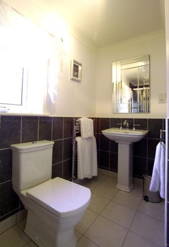 Bed & Breakfast Adniston Manor