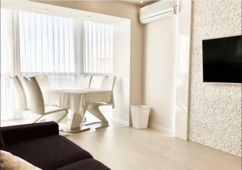 Apartamento Lux Most City Area, Panoramic River View, New Tower