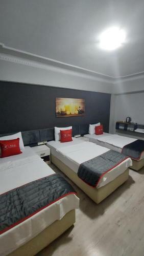 Adal? Hotel & Suites