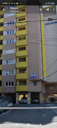 Silver Apartment