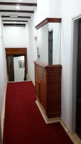 Hostal Fortezza Rooms